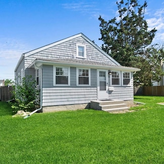 65 Schmeelk Place, Copiague, NY 11726