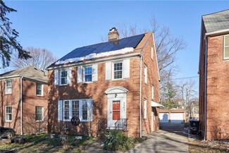 2241 Briarwood Rd, Cleveland Heights, OH 44118