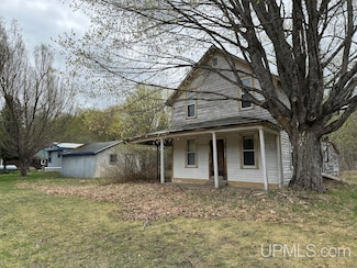 21725 Wilson St, Grand Marais, MI 49839