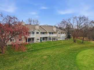 14407 Fairway Dr Unit 122, Eden Prairie, MN 55344