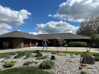 1811 Koenigstein Ave, Norfolk, NE 68701