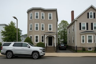 915 E 4th St, Boston, MA 02127