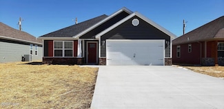 2205 S Pearl Ave, Joplin, MO 64804