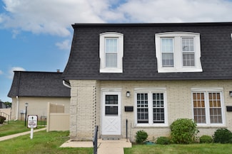 4001 W Cherrywood Ln, Milwaukee, WI 53209