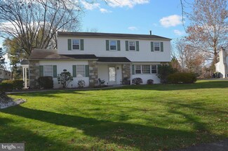 2650 Lisayne Dr, Hatboro, PA 19040