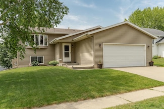 4326 9th St NW, Rochester, MN 55901