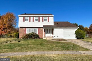 5 Mccay Dr, Roebling, NJ 08554