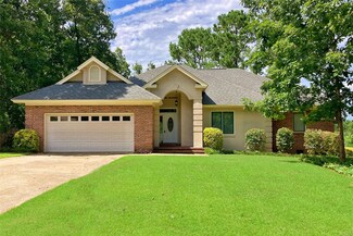 143 Lake Bend Dr, Elmore, AL 36025