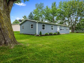 104 N Ivy Ln, Butler, IN 46721