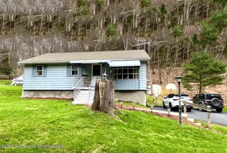 362 Fallbrook St, Greenfild Township, PA 18407