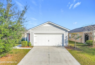 8189 Meadow Walk Ln, Jacksonville, FL 32256