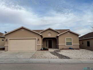 1816 Lanette Dr, Carlsbad, NM 88220
