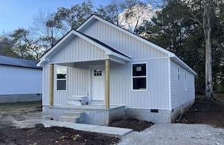 709 Hunt St, Winchester, TN 37398