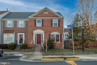 8002 Sky Blue Dr, Alexandria, VA 22315