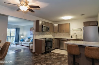 815 Duke Dr Unit 428, Grand Forks, ND 58201