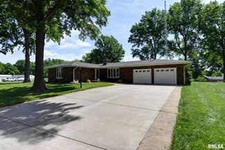 206 Central Ave, Kincaid, IL 62540