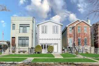 2432 W Ohio St, Chicago, IL 60612