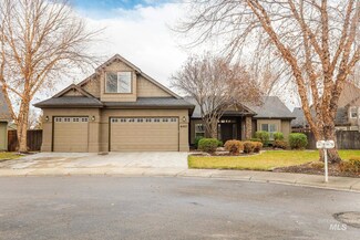 640 N Dunbarton Place, Star, ID 83669