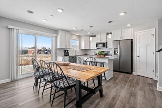 9673 Canter Ct, Victoria, MN 55386