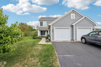 5 Crimson Ct, Lake In the Hills, IL 60156