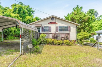 8212 Main St, West End, NC 27376
