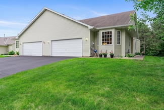 13393 Pine View Place, Lindstrom, MN 55045