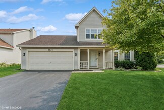 2725 Olympic Ct, Aurora, IL 60503