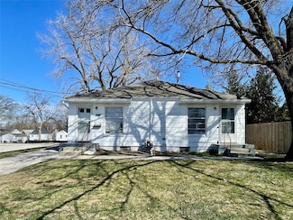 5711 Franklin Ave, Des Moines, IA 50310