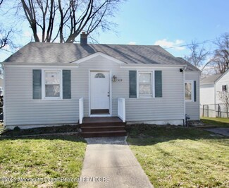 319 W Sylvania Ave, Neptune, NJ 07753