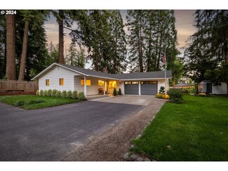 6210 Childs Rd, Lake Oswego, OR 97035