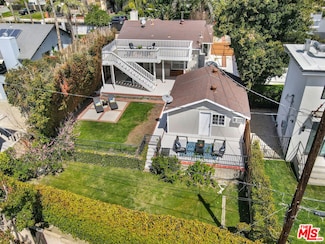 10748 Aqua Vista St, North Hollywood, CA 91602