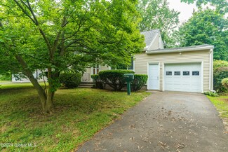 14 Warmington St, Albany, NY 12205