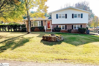 108 Meadow Ln, Liberty, SC 29657