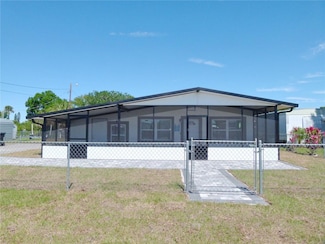 2203 SE 8th Ave, Okeechobee, FL 34974