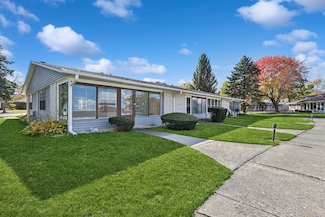 7411 Leisure Village Ave Unit 198, Fox Lake, IL 60020