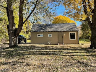 2913 Warren Dr, Uniontown, OH 44685