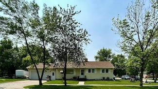 709 Jefferson Ave, Argyle, MN 56713