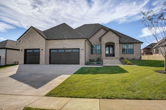 1525 Marlowe Ave, Springfield, MO 65802