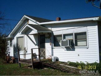 1615 Orchard Rd, Flat Rock, NC 28731
