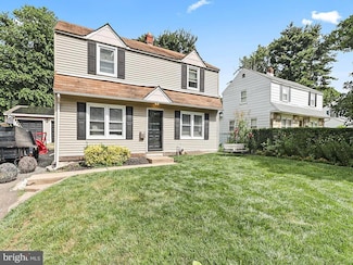 86 Woodlawn Rd, Warminster, PA 18974