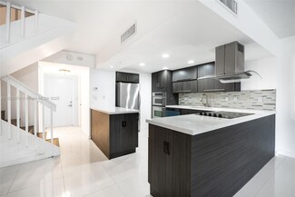 20350 W Country Club Dr Unit 123-4, Aventura, FL 33180