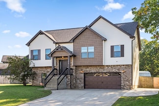 1470 Trainer Rd, Clarksville, TN 37042