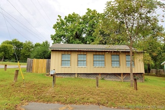 516 W Fox St, Tahlequah, OK 74464