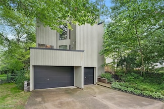 28007 Sites Rd, Bay Village, OH 44140
