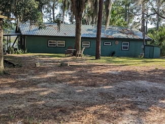 17200 SE 61st Place, Ocklawaha, FL 32179
