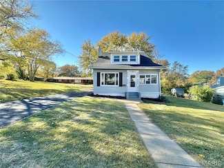 901 Ennis Ave, Saint Louis, MO 63119