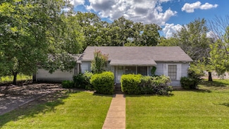 813 Hanover St, Weatherford, TX 76086