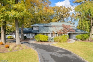 26 Harding Ave, Edison, NJ 08820
