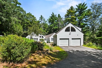 449 E Deering Rd, Deering, NH 03244