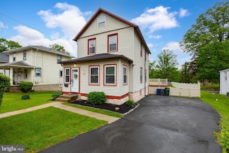 596 N Tyson Ave, Glenside, PA 19038